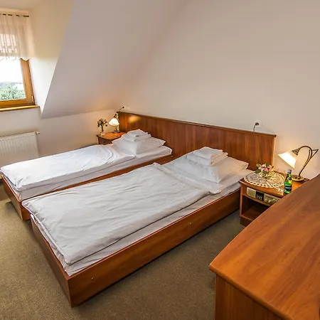 Gosciniec Na Rozdrozu Motel