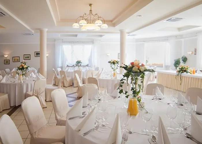 Gosciniec Na Rozdrozu Motell 3*